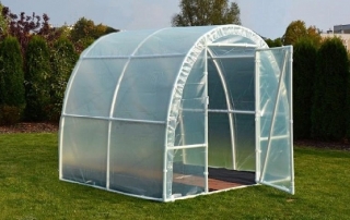 Do-it-yourself greenhouse from plastic pipes